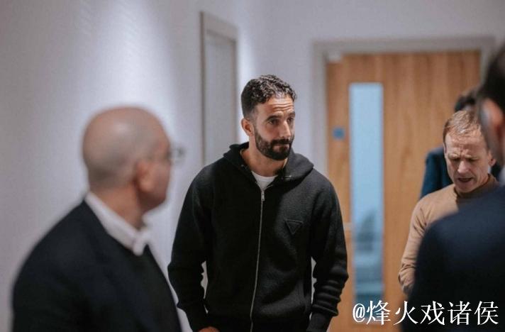 曼联衰退10年内幕：范加尔上任亲授鲁尼点球秘诀